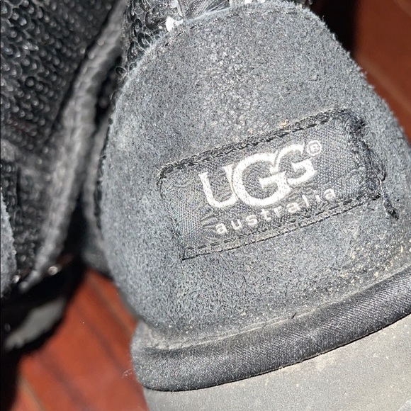 BLACK shimmery UGG BOOTS - Picture 2 of 12
